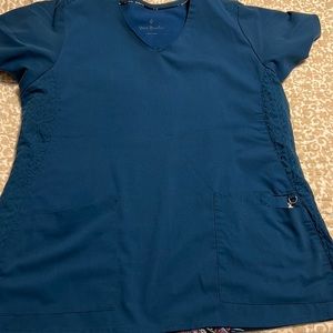 Vera Bradley green scrub top